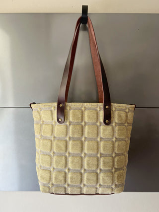Retro Tote