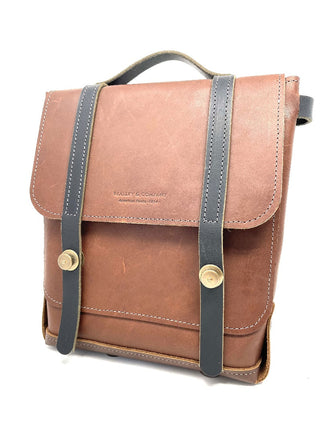 Backpack (Apostle)