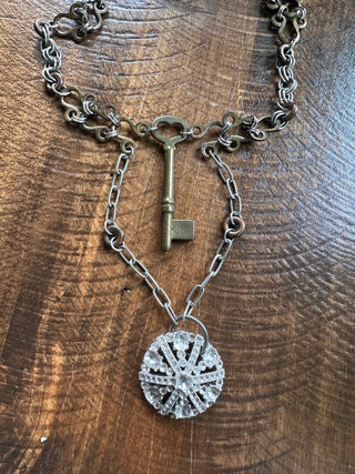 Theodora Vale Necklace