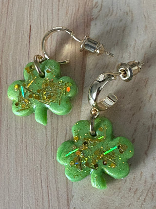 Shamrock Earrings 18k gold