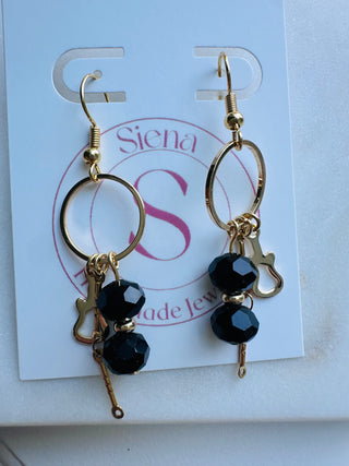 Guitar and black Dainty earrings
