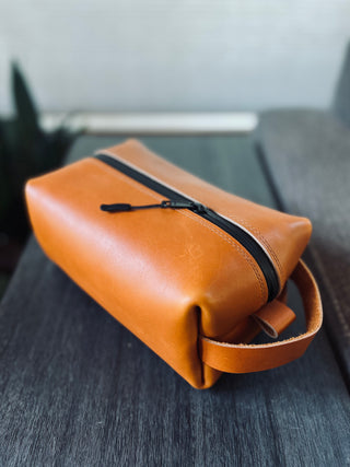 Dopp Kit in Tan Leather