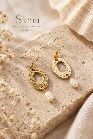 Statement pearl Earrings